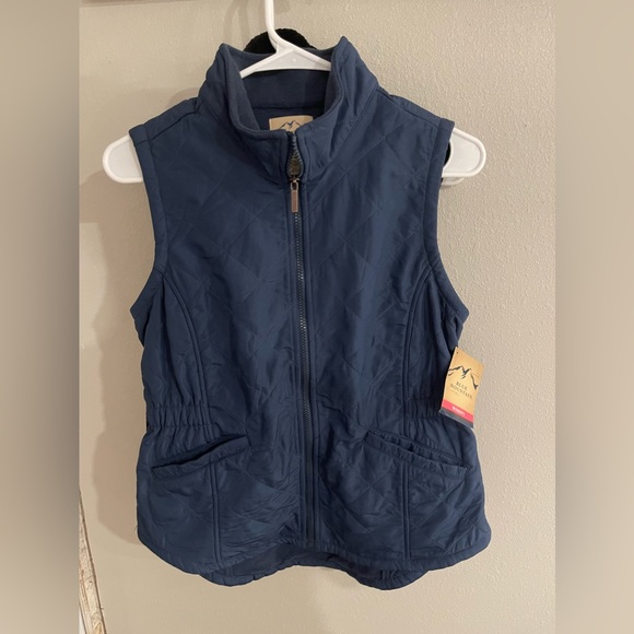 Vest - Picture 2 of 2